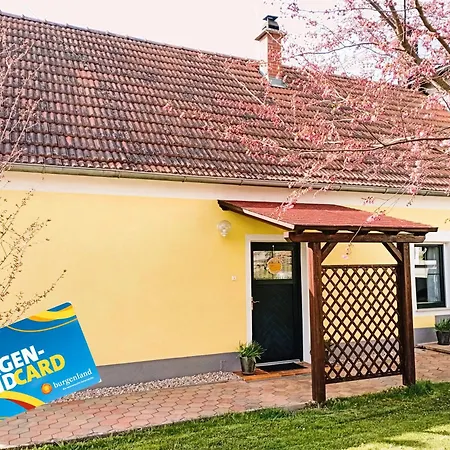 Grafs Im Suedburgenland Holiday home *